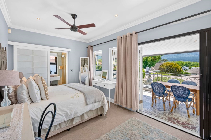 5 Bedroom Property for Sale in Claremont Upper Western Cape